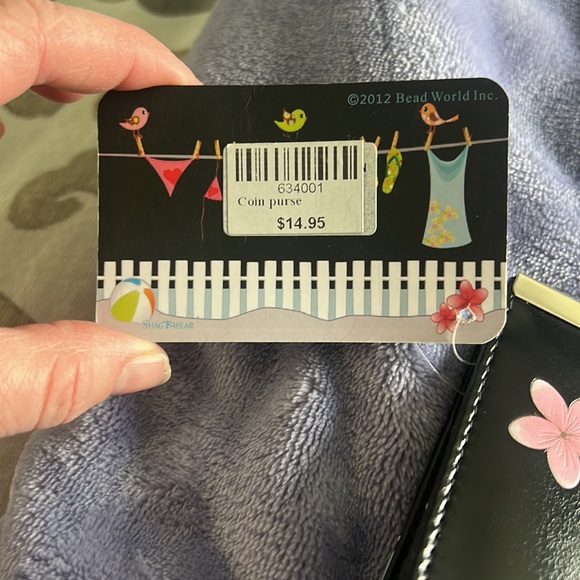 Shag Wear Canada coin purse - Picture 5 of 6